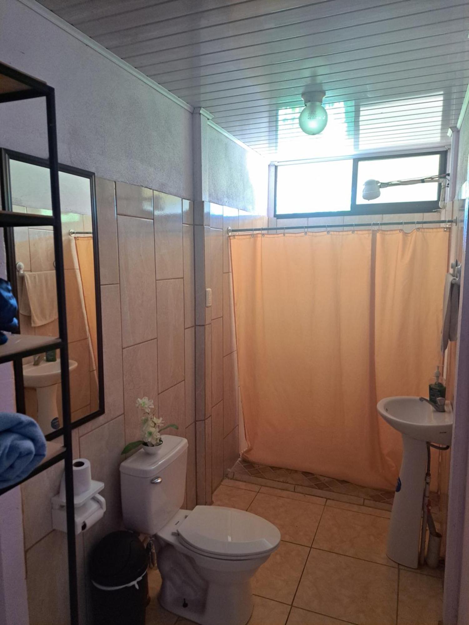 Hospedaje Luis & Ana Pejibaye Pokój zdjęcie